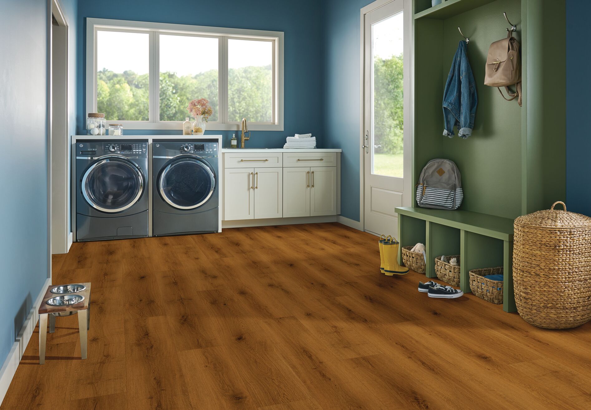 Horizon's Embrace Mountain Top Rigid Core 5RW9505